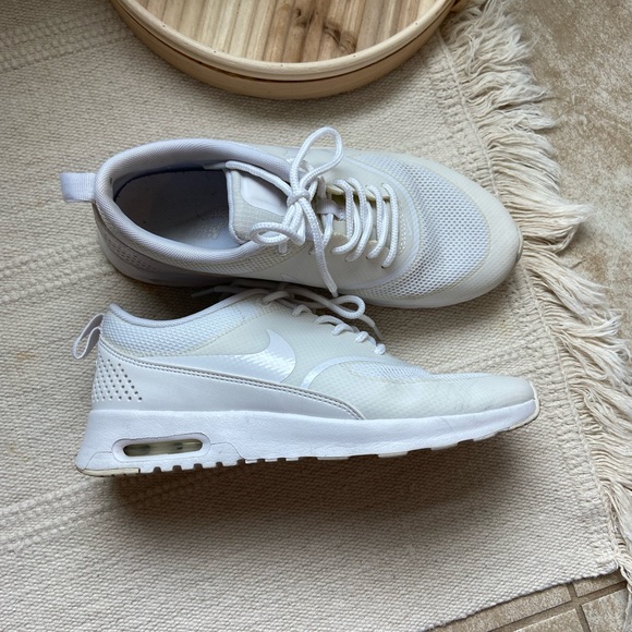 Nike Shoes - Nike Shoes